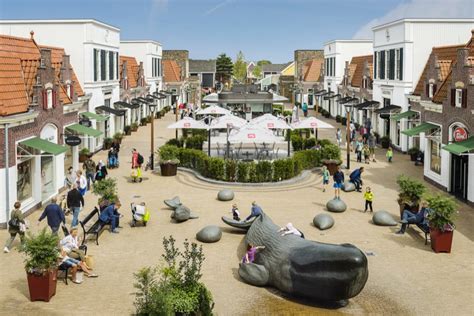 openingstijden bataviastad lelystad.